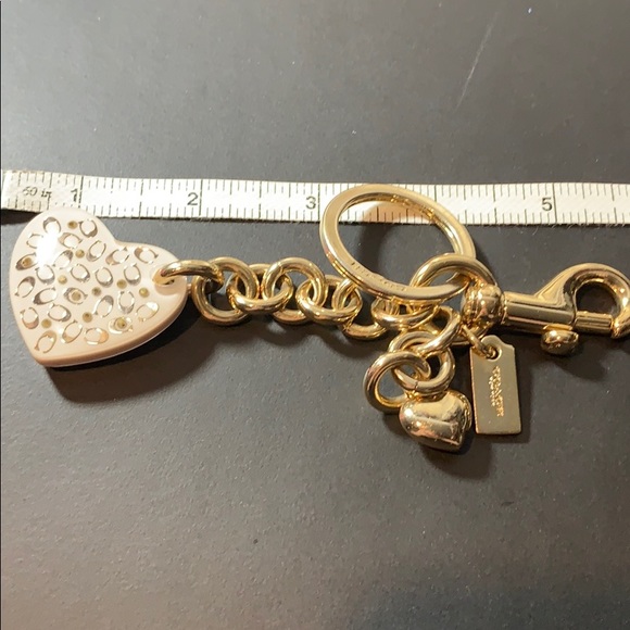 Coach keychain resin heart gold white w box euc - Picture 5 of 7